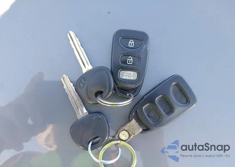 2013 Hyundai Elantra Gls из США, поврежденный, VIN 5NPDH4AE8DH364090